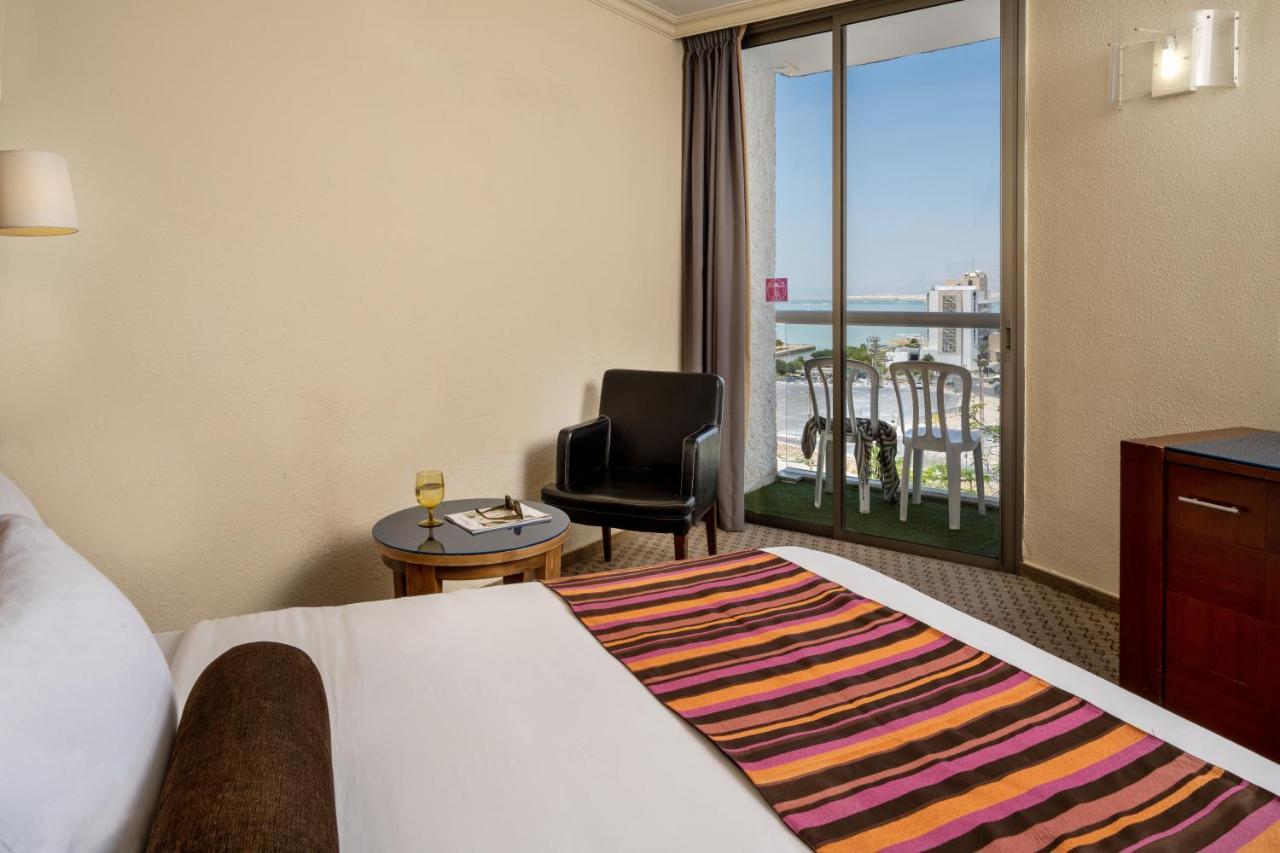Leonardo Inn Hotel Dead Sea Ein Bokek Exterior photo