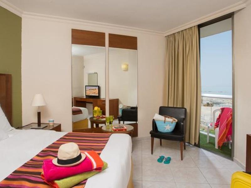 Leonardo Inn Hotel Dead Sea Ein Bokek Exterior photo