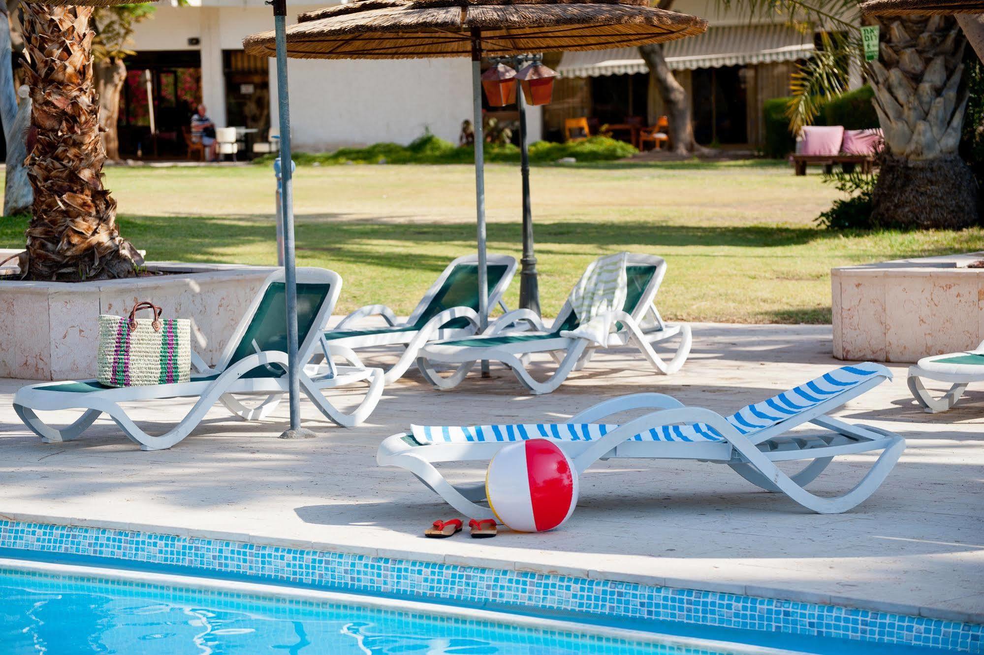 Leonardo Inn Hotel Dead Sea Ein Bokek Exterior photo